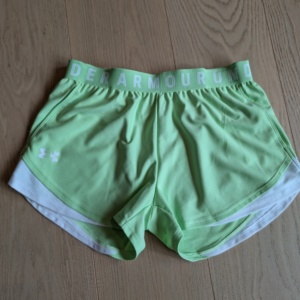 Under Armour Women's Play Up 3.0 Shorts. Size small. Never worn, no tags.